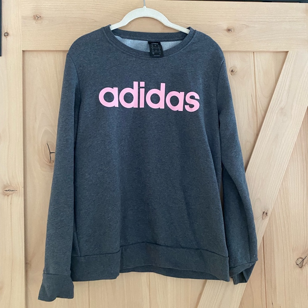 Adidas Crewneck Sweatshirt - size L